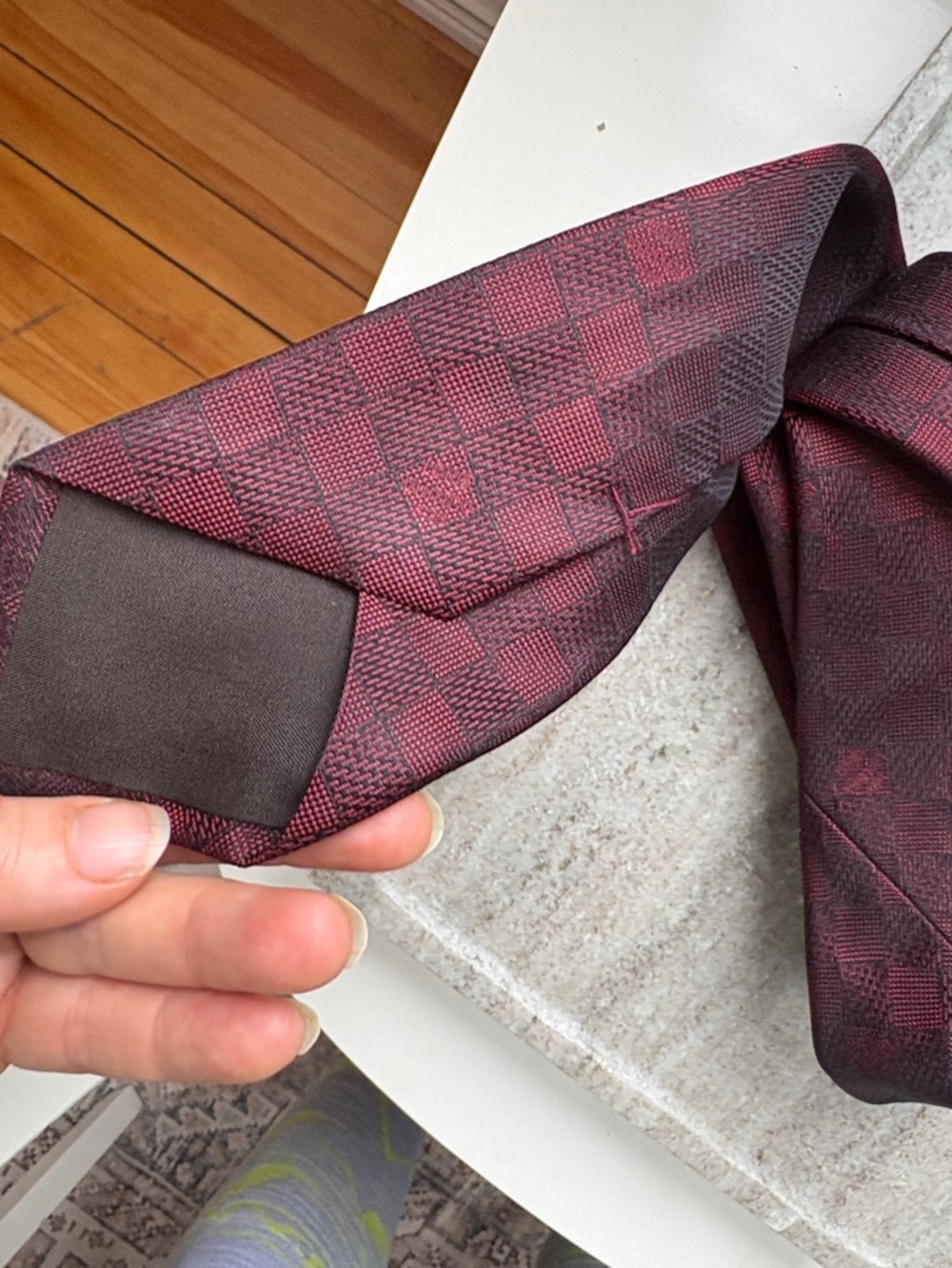 Louis Vuitton Damier Red Burgundy Checker Silk Tie - Picture 4 of 11